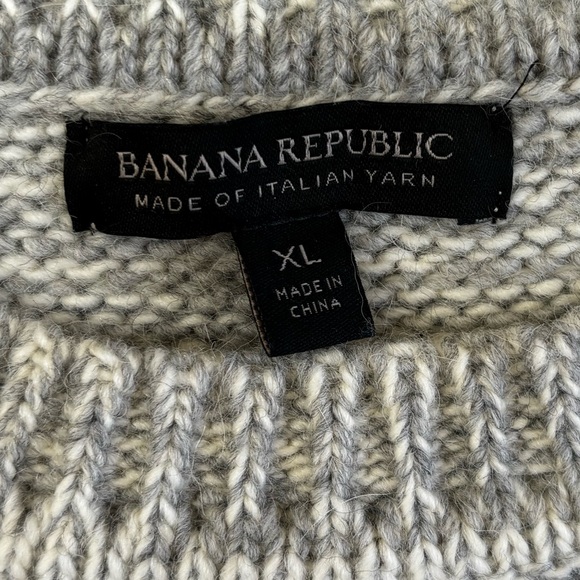 Crewneck sweater by banana republic - Picture 5 of 8